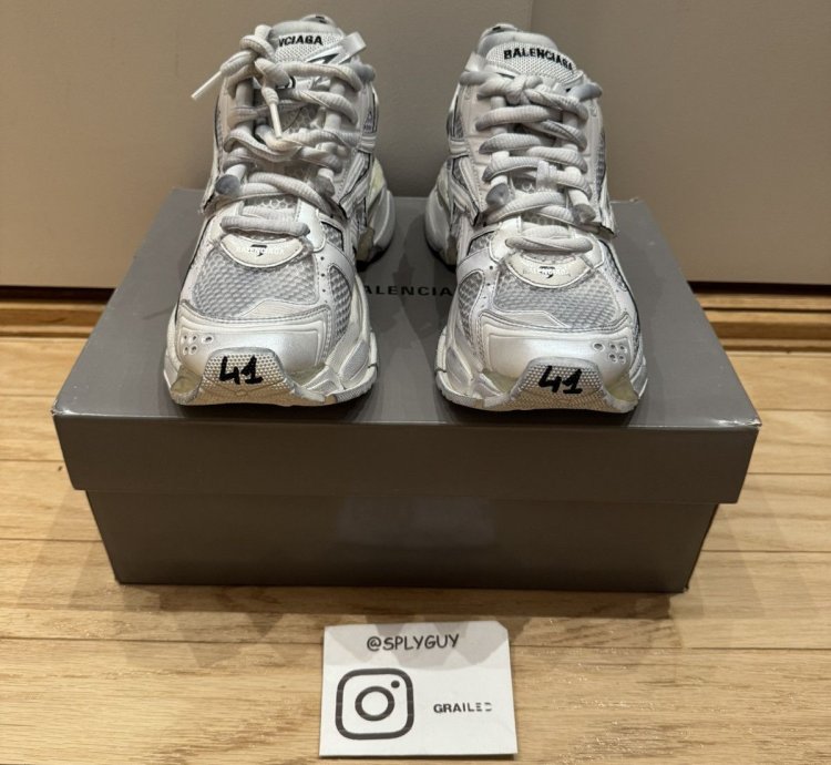 Balenciaga Runner Triple White Sz 41