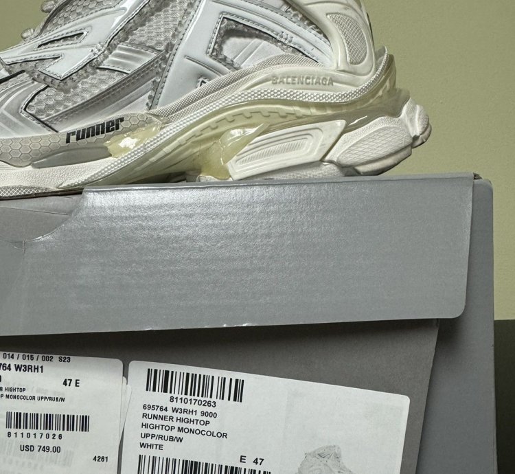 Balenciaga Runner White