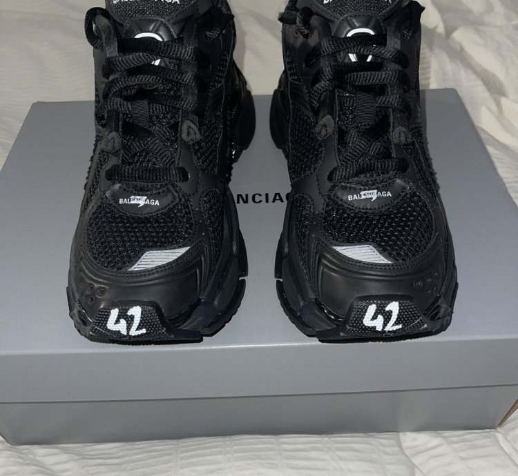 Balenciaga Runners