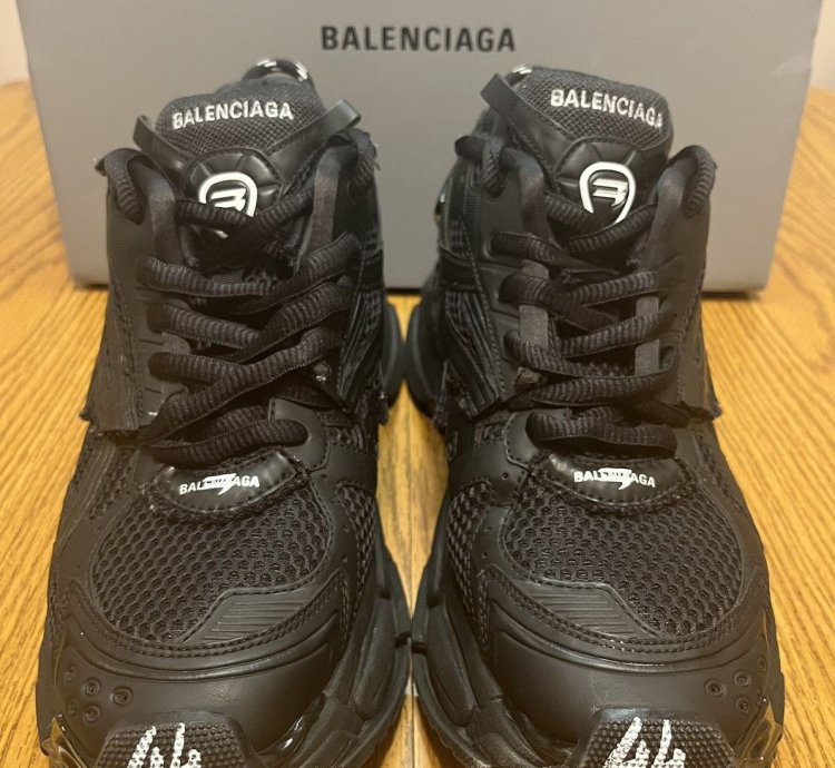 Balenciaga Runners Sneaker black