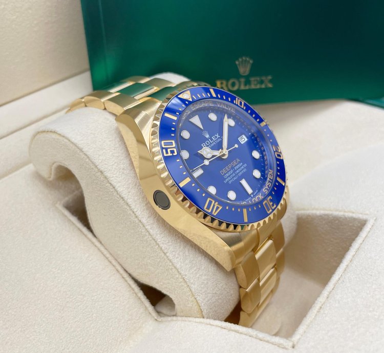 Rolex Sea-dweller Deepsea New Sea-dweller Deepsea 136668 Blue Dial 44mm Yellow Gold