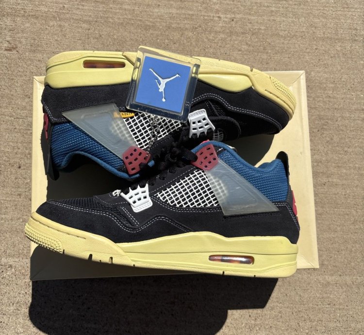 Union La Jordan 4 Off Noir