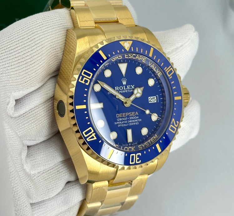 Rolex Sea-dweller Deepsea Unworn 2024 Deepsea Blue Yellow Gold 136668lb-0001 Complete