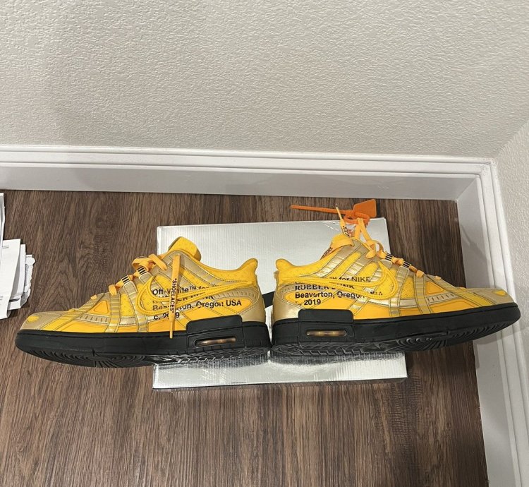 University Gold Off White Nike Dunk