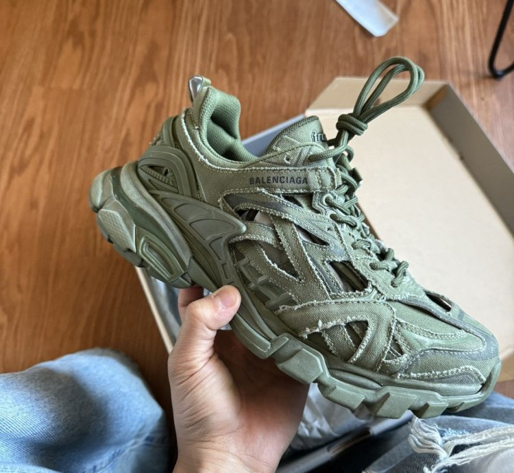Balenciaga Track 2 0 Need Gone