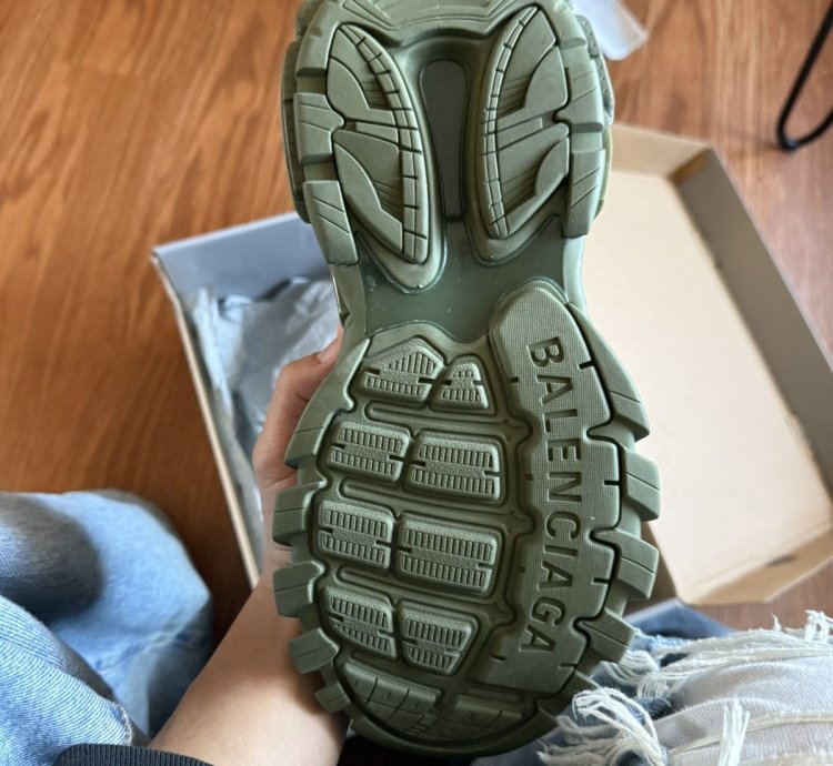 Balenciaga Track 2 0 Need Gone