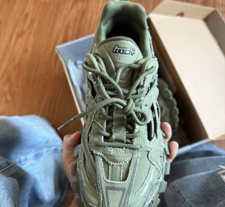 Balenciaga Track 2 0 Need Gone
