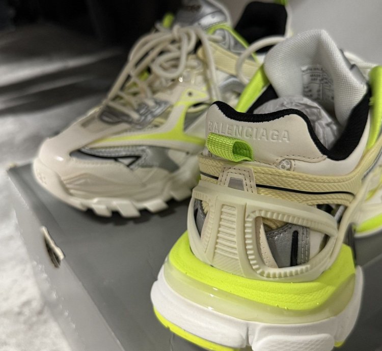Balenciaga Track 2 0 Sneakers