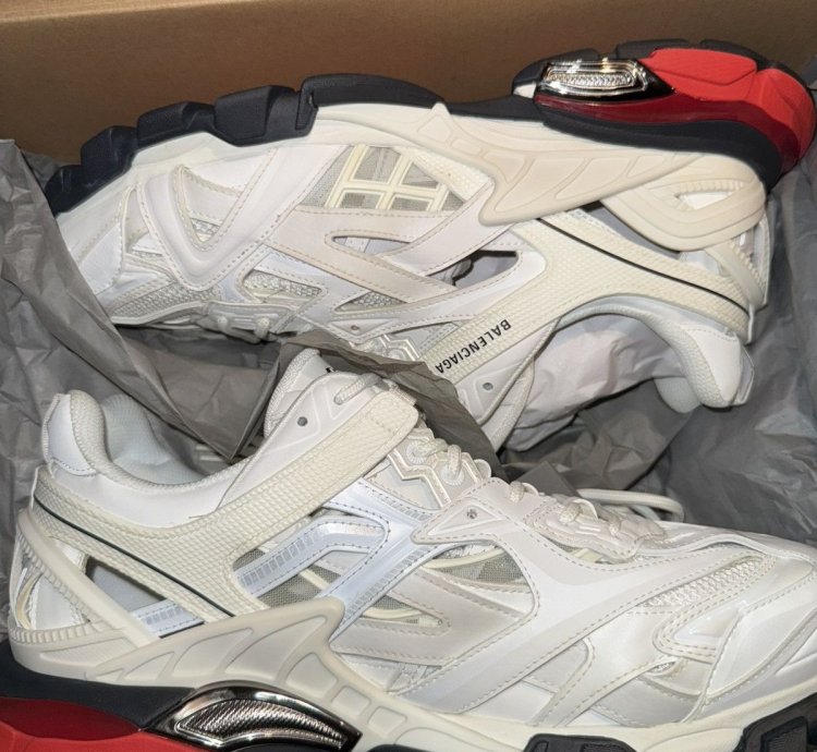 Balenciaga Track 2 0 Sneakers- Brand New Size 46