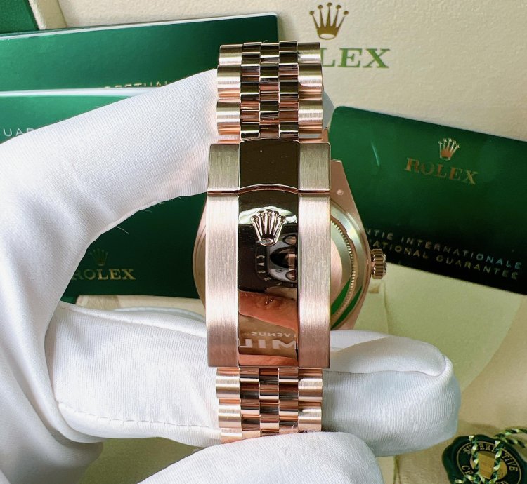 Rolex Sky-dweller 2024 New Sky-dweller Everose Gold Blue Green Jubilee