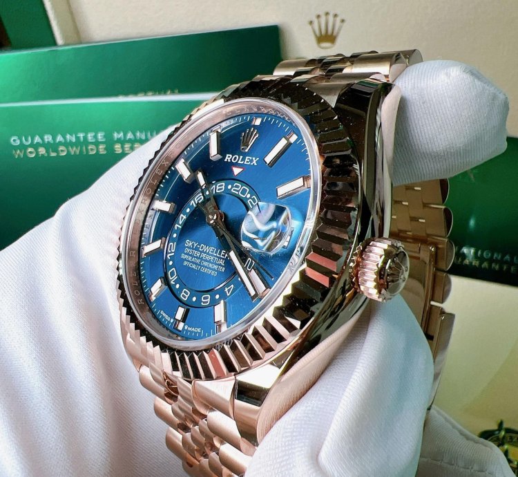 Rolex Sky-dweller 2024 New Sky-dweller Everose Gold Blue Green Jubilee