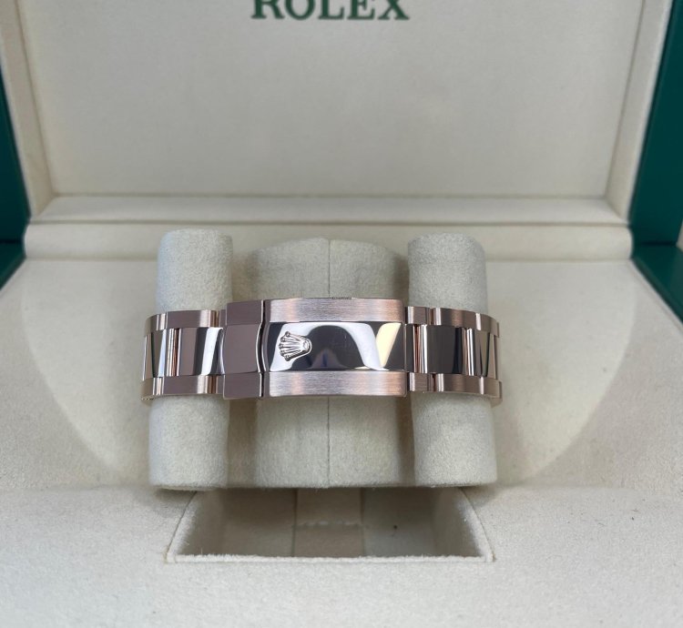 Rolex Sky-dweller rose Gold Chocolate Dial