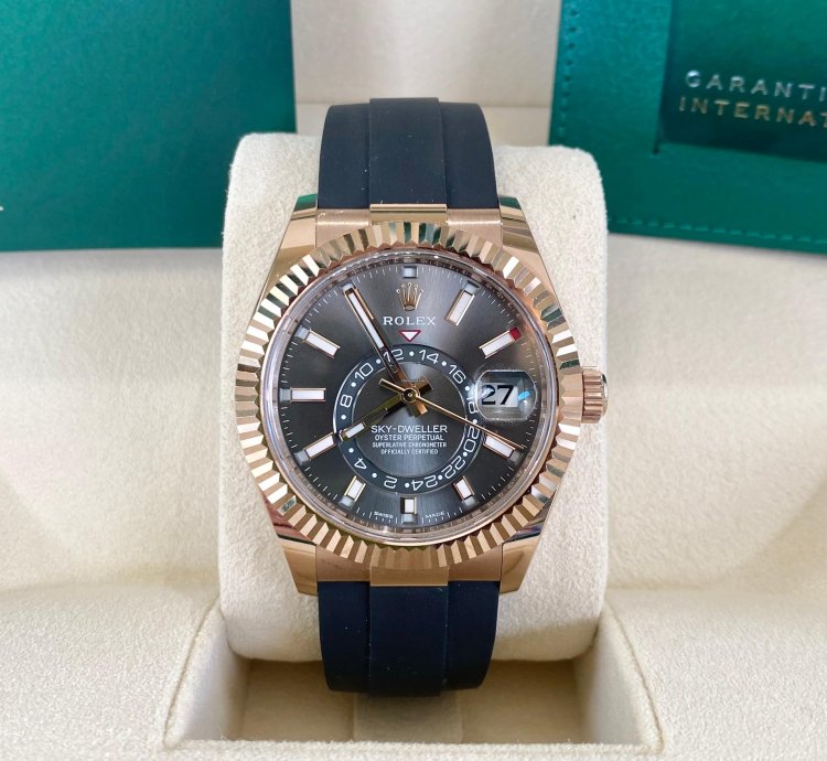 Rolex Sky-dweller 18ct Rose Gold Rhodium Dial 2021