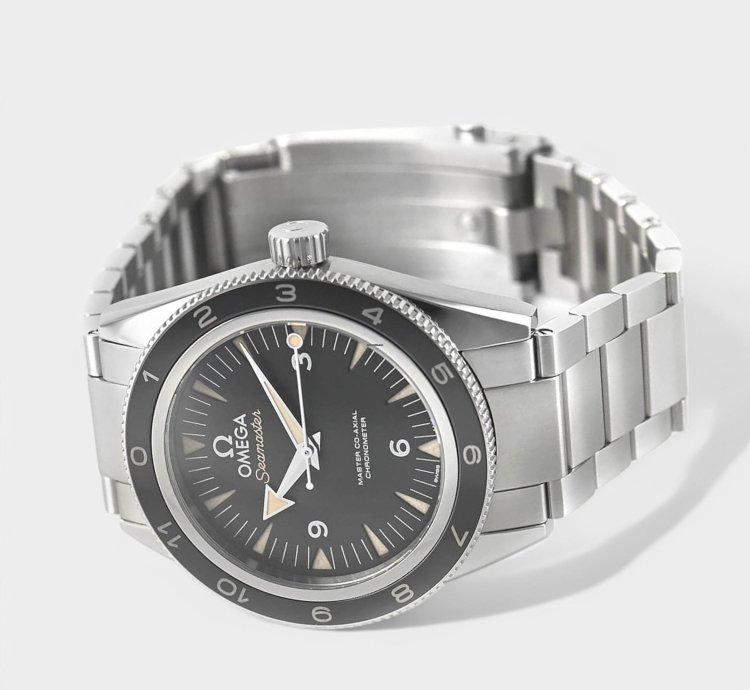 Omega Seamaster 300 007 Spectre Limited Steel Black Box Papers 233 32 41 21 01 001