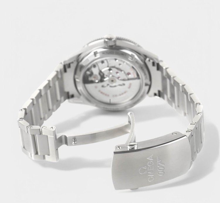Omega Seamaster 300 007 Spectre Limited Steel Black Box Papers 233 32 41 21 01 001