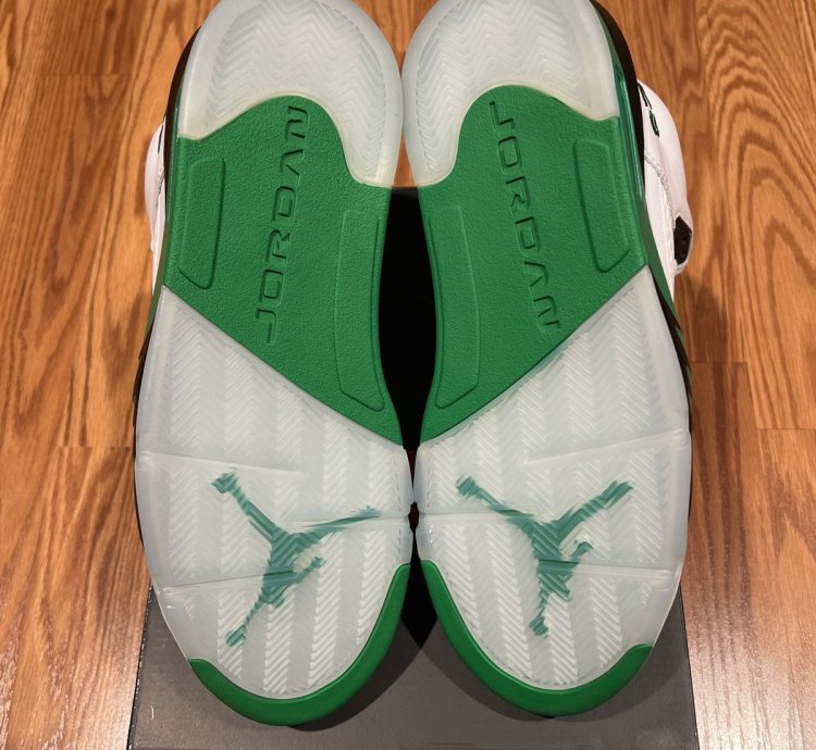 Wmns Air Jordan 5 Lucky Green