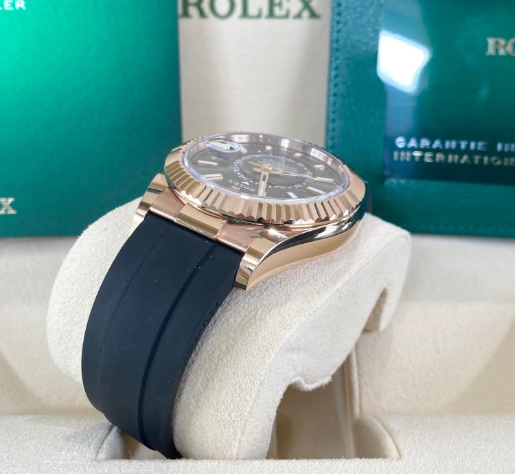Rolex Sky-dweller 18ct Rose Gold Rhodium Dial 2021