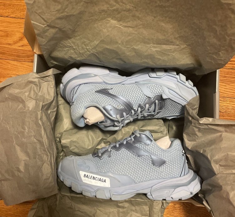 Balenciaga Track 3 Destroyed Upper Size 41