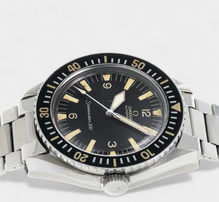 Omega Seamaster 300 165 024 Automatic Steel Vintage Black Dial 1960s