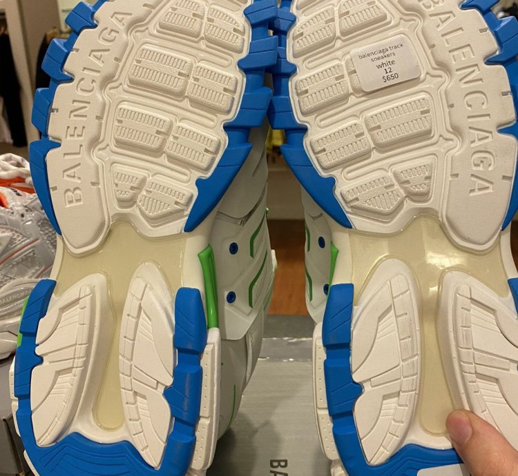Balenciaga Track 45