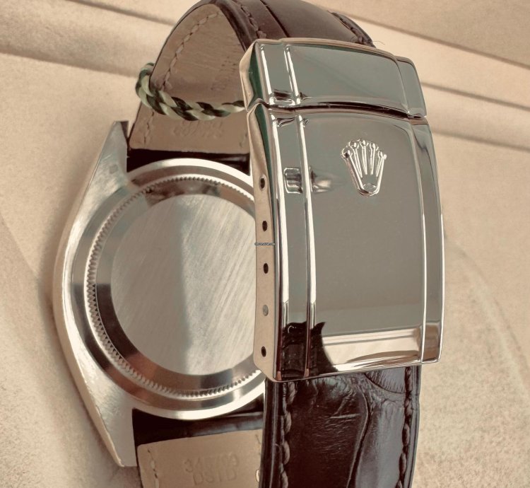 Rolex Sky-dweller 18k White Gold - 2x Leather Bracelet Black Brown