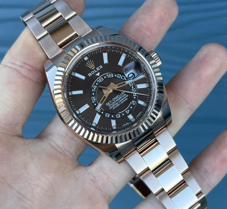Rolex Sky-dweller 2021 Rose Gold Sky-dweller Chocolate Dial Unworn Box And Papers 326935