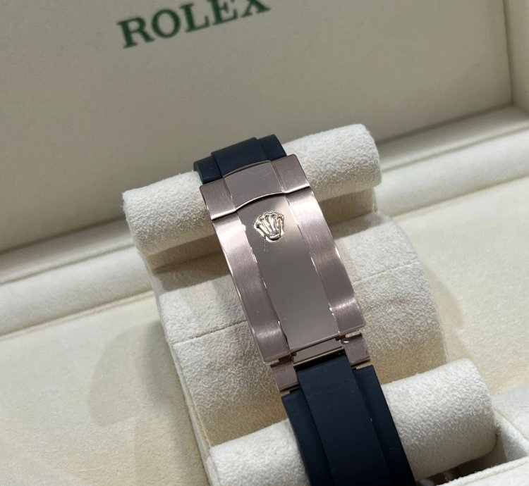 Rolex Sky-dweller 2021 Rose Gold Sky-dweller Oysterflex Rhodium Grey Dial Unworn 326235 Box And Papers
