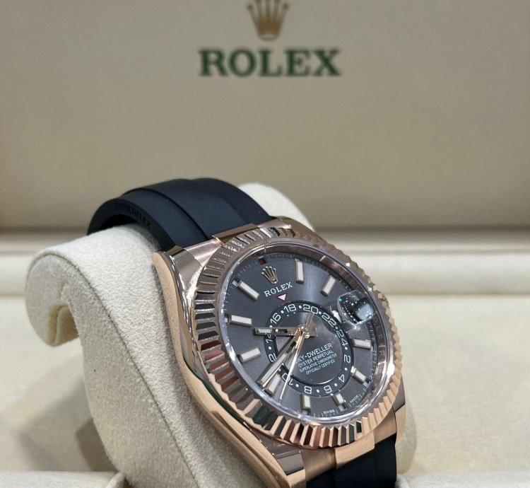 Rolex Sky-dweller 2021 Rose Gold Sky-dweller Oysterflex Rhodium Grey Dial Unworn 326235 Box And Papers