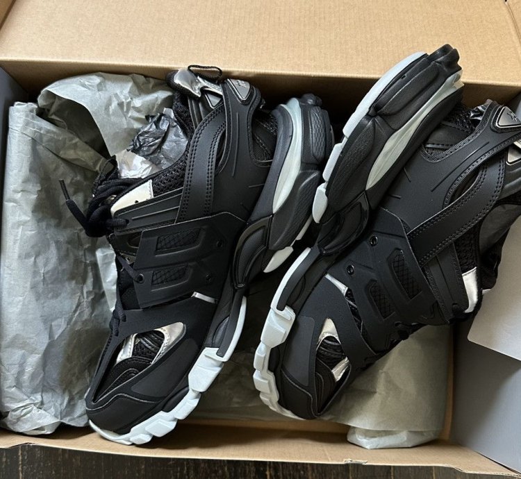 Balenciaga Track Runner