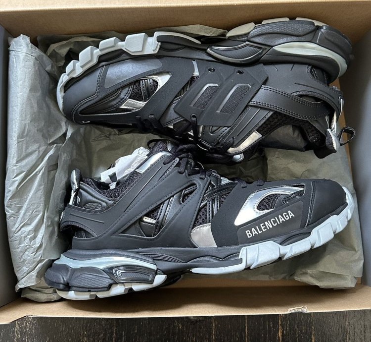 Balenciaga Track Runner