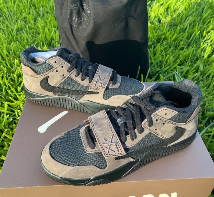 Yeezy Kobe And Travis