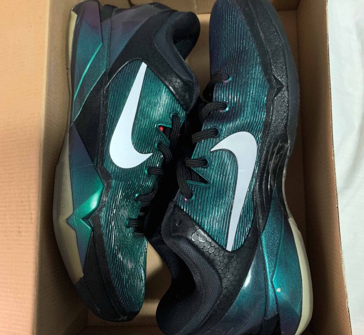 Zoom Kobe 7 System Invisibility Cloak