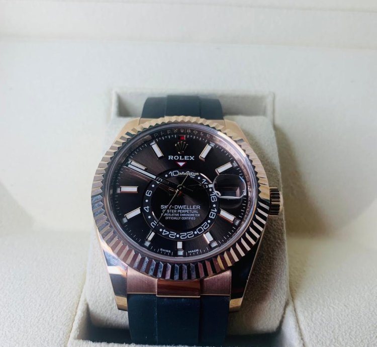Rolex Sky-dweller 2022 Rose Gold Sky-dweller Oysterflex Chocolate Dial Unworn Box Papers 326235