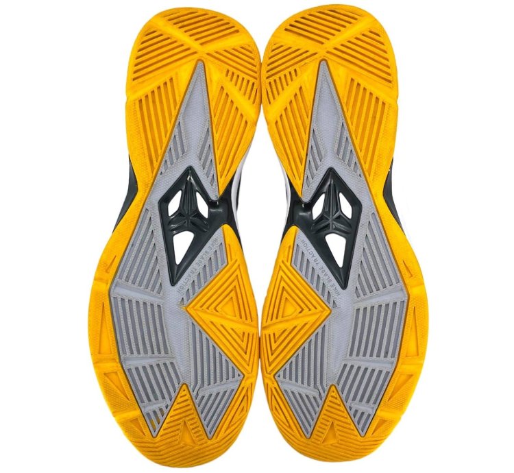 Zoom Kobe Venomenon 4 White University Gold
