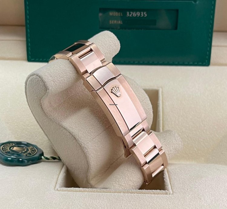 Rolex Sky-dweller 2022 Sky-dweller 42mm Chocolate Dial 326935 18k Rose Gold Oyster Bracelet In Stock