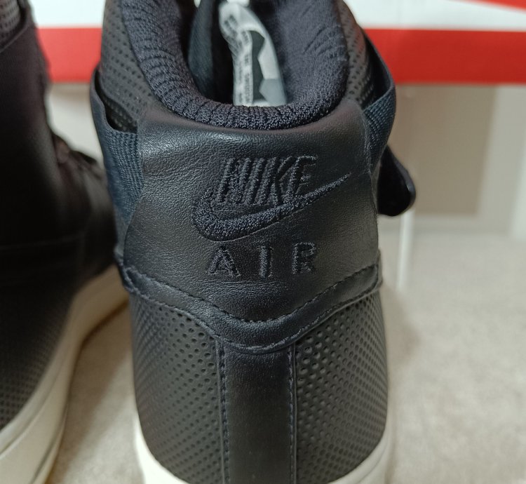 Air Force 1 High Premium Le Futura