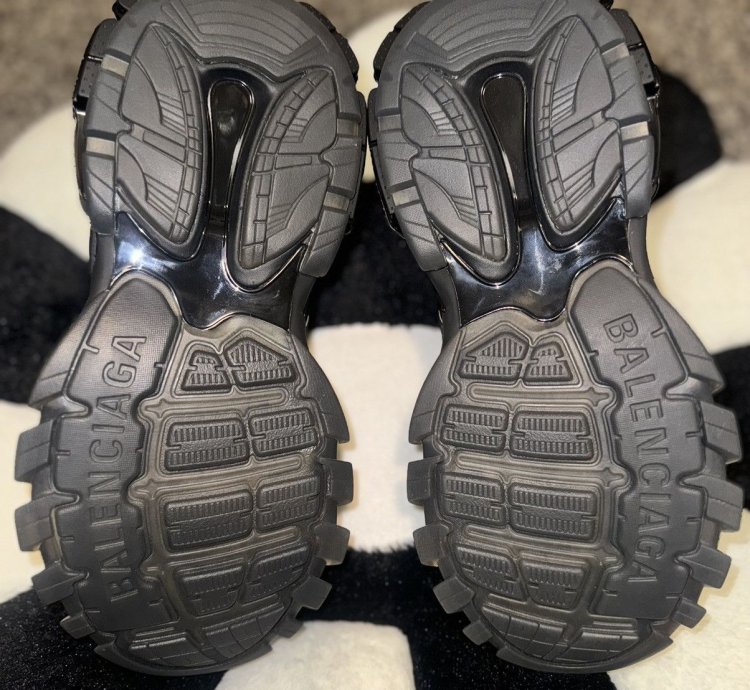 Balenciaga Track Runners Clear Sole