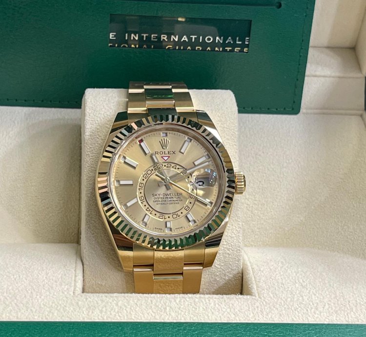 Rolex Sky-dweller 2023 326938 Sky-dweller Yellow Gold Champagne Stick Dial Unworn In Stock