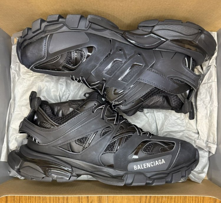 Balenciaga Track Sneaker black