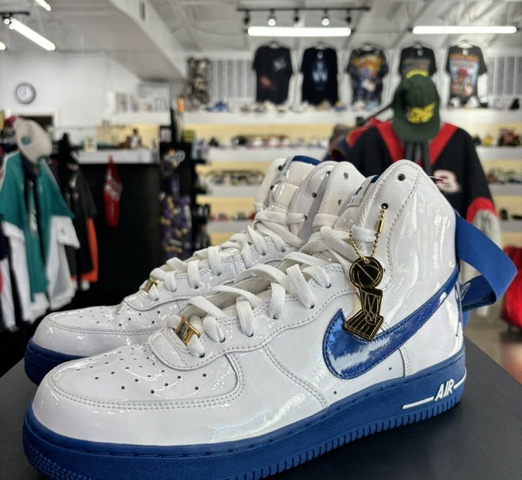 Air Force 1 High Retro Sheed Sz 10 5