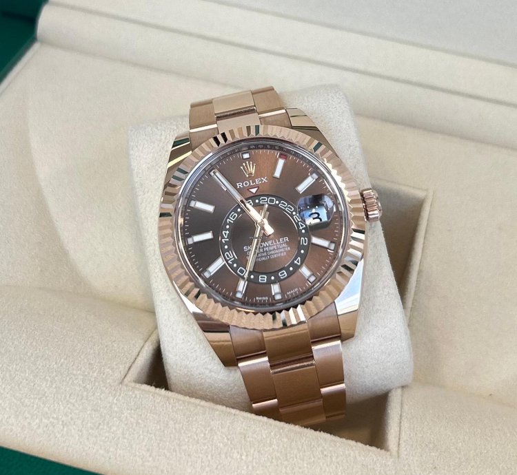 Rolex Sky-dweller 2023 Skydweller Rose Gold Chocolate 326935