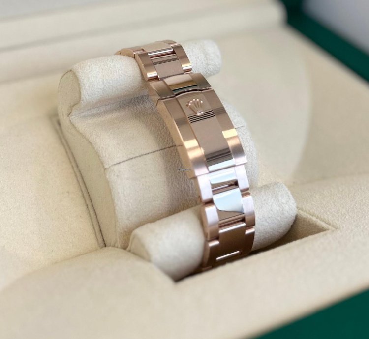 Rolex Sky-dweller 2023 Skydweller Rose Gold Chocolate 326935