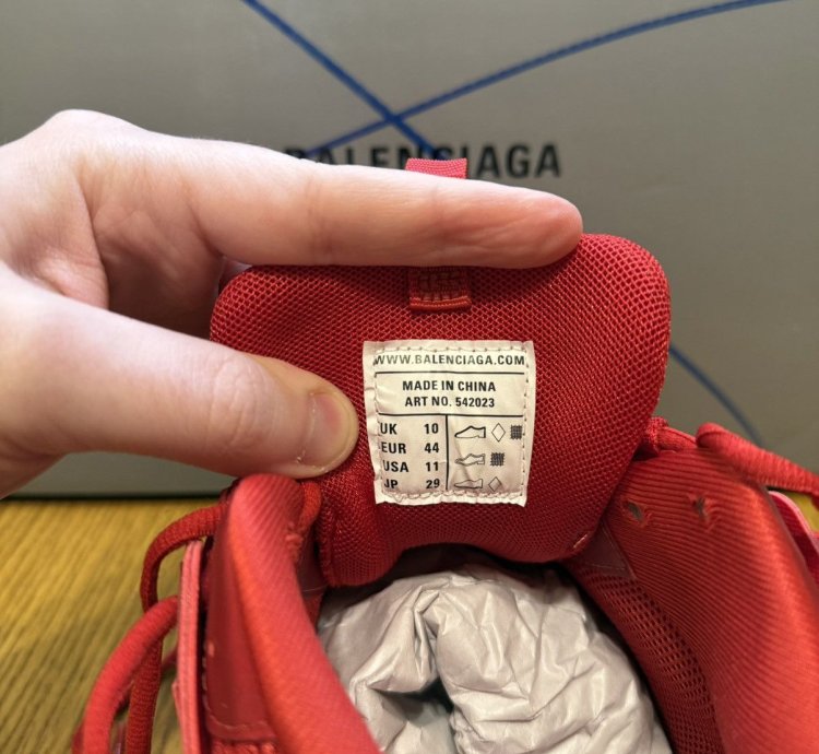 Balenciaga Track Sneaker red