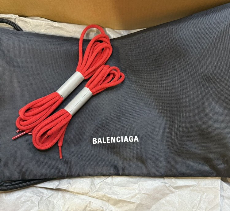 Balenciaga Track Sneaker red