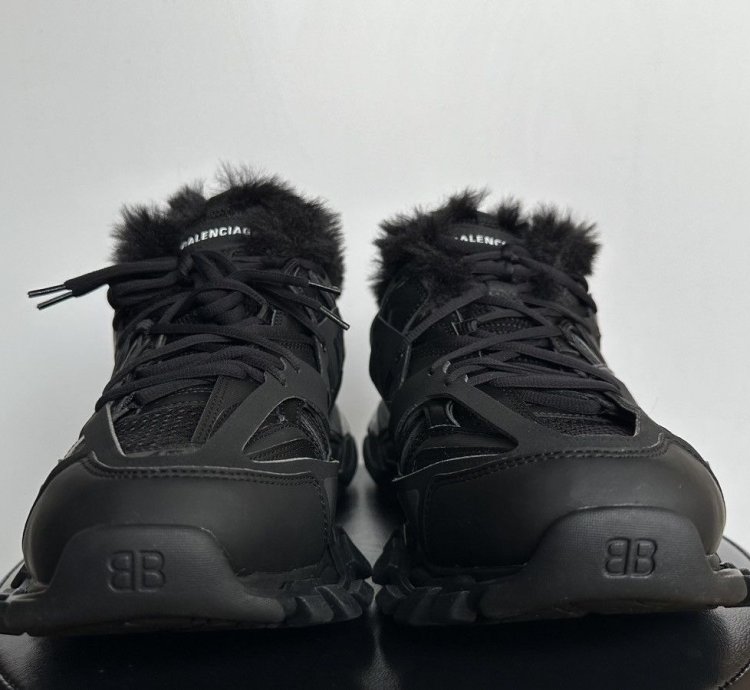 Balenciaga Track Sneaker Faux-fur Balck 45