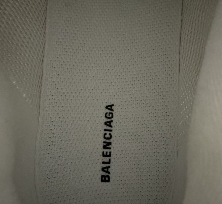 Balenciaga Track Sneaker Glow In The Dark 42