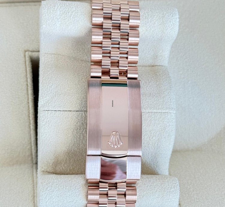 Rolex Sky-dweller 2024 Brand New