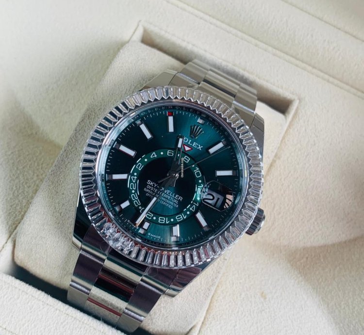 Rolex Sky-dweller 2024 Sky-dweller Green Dial Unworn 336934 Box And Papers