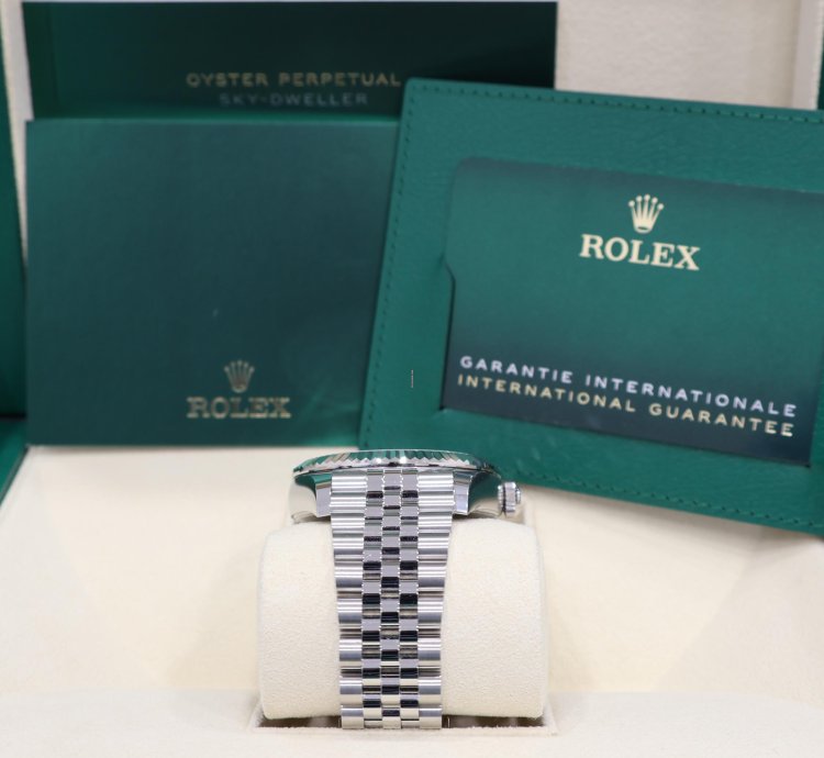 Rolex Sky-dweller 2024 Sky-dweller Jubilee Mint Green Dial Unworn