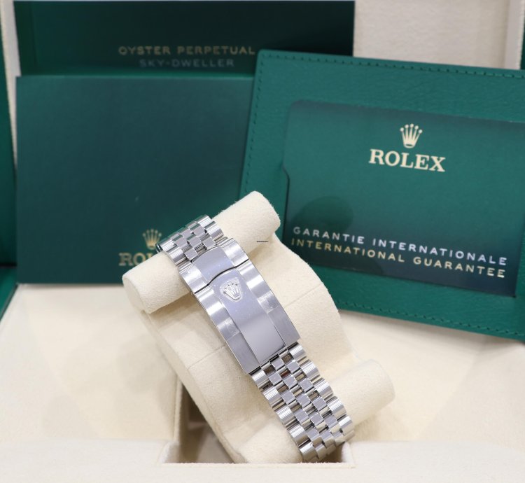 Rolex Sky-dweller 2024 Sky-dweller Jubilee Mint Green Dial Unworn